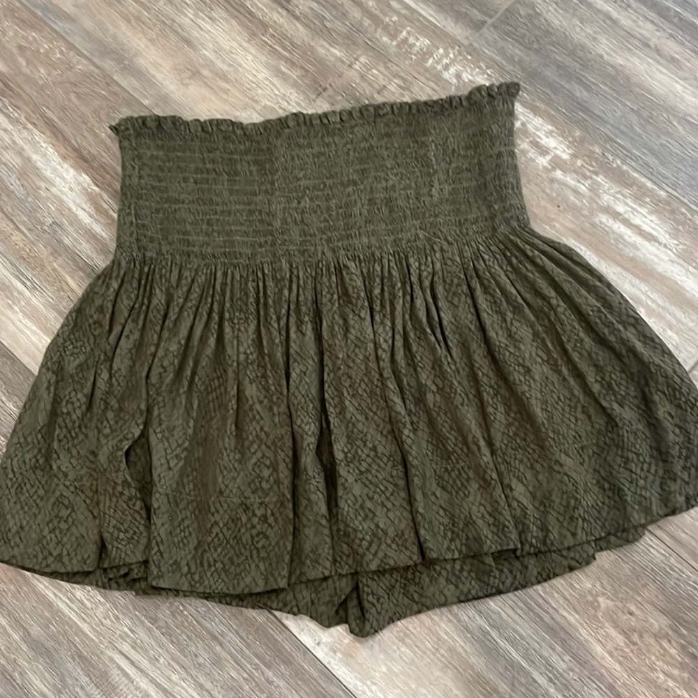 koch M olive python erica smocked shorts
